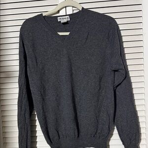 Harbor Bay Men's Dark Gray V-Neck Sweater. 100% cashmere